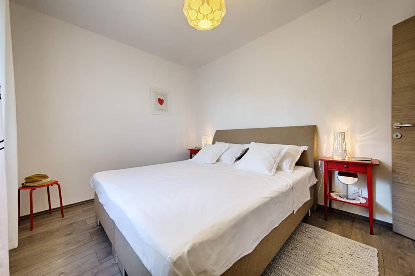 Apartments Ladesta Lastovo Екстер'єр фото