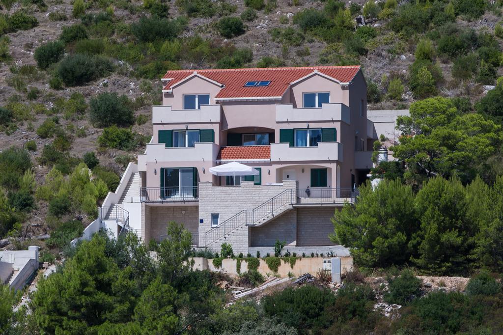 Apartments Ladesta Lastovo Екстер'єр фото