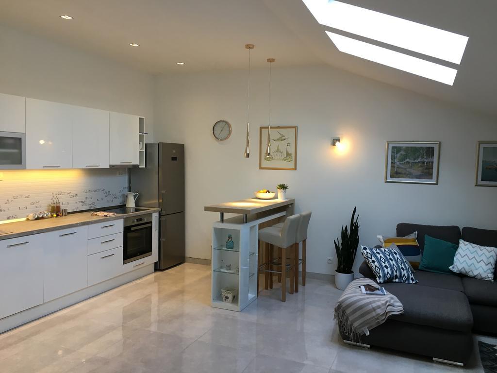Apartments Ladesta Lastovo Екстер'єр фото