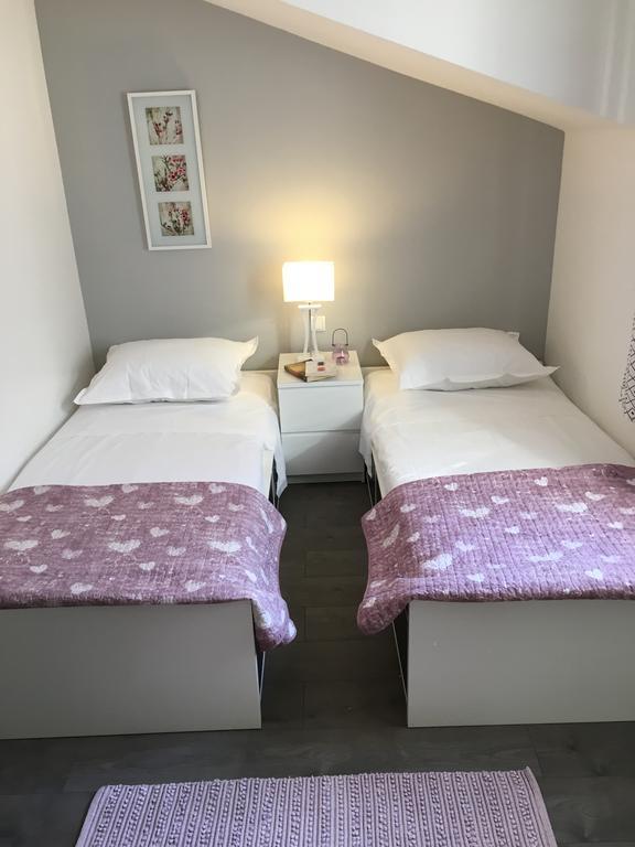 Apartments Ladesta Lastovo Екстер'єр фото