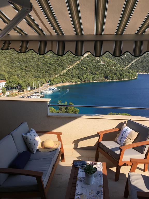 Apartments Ladesta Lastovo Екстер'єр фото