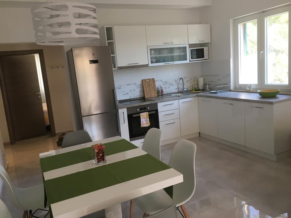 Apartments Ladesta Lastovo Екстер'єр фото