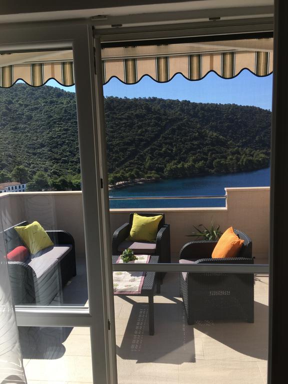 Apartments Ladesta Lastovo Екстер'єр фото