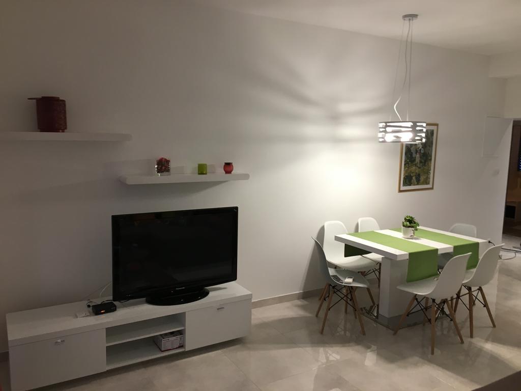 Apartments Ladesta Lastovo Екстер'єр фото
