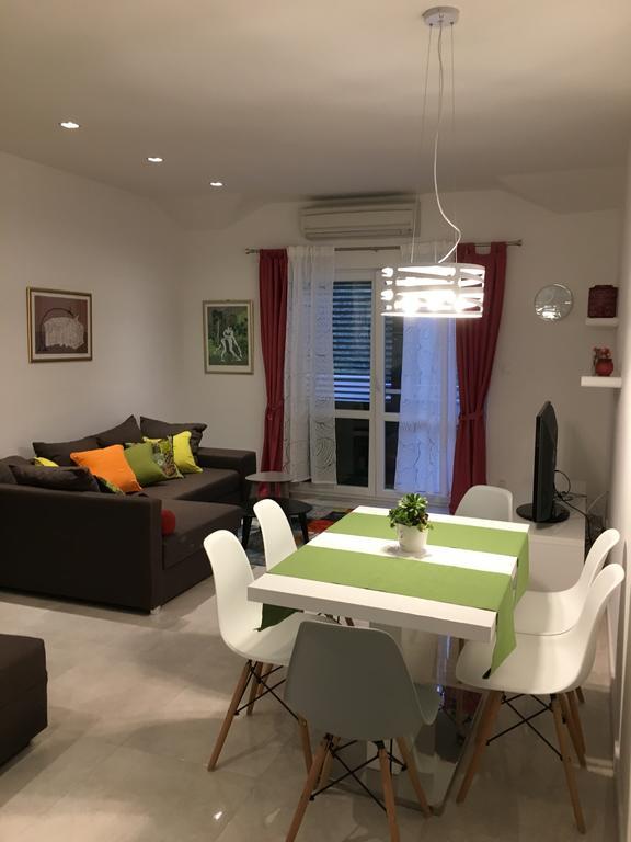 Apartments Ladesta Lastovo Екстер'єр фото