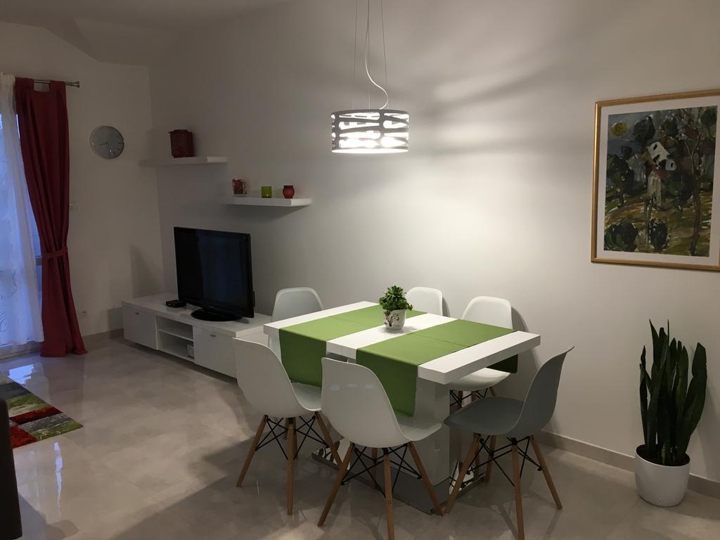 Apartments Ladesta Lastovo Екстер'єр фото